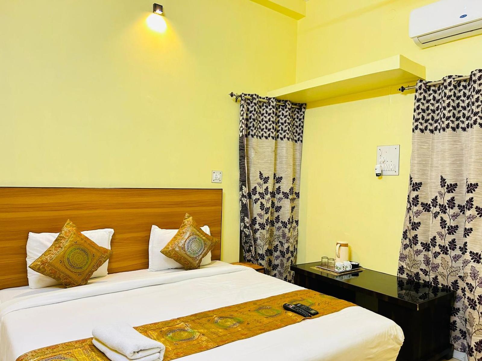 Shankar Vilaas -A Boutique Stay Forigners Choice Near Ghats And Temples Varanasi Exterior foto